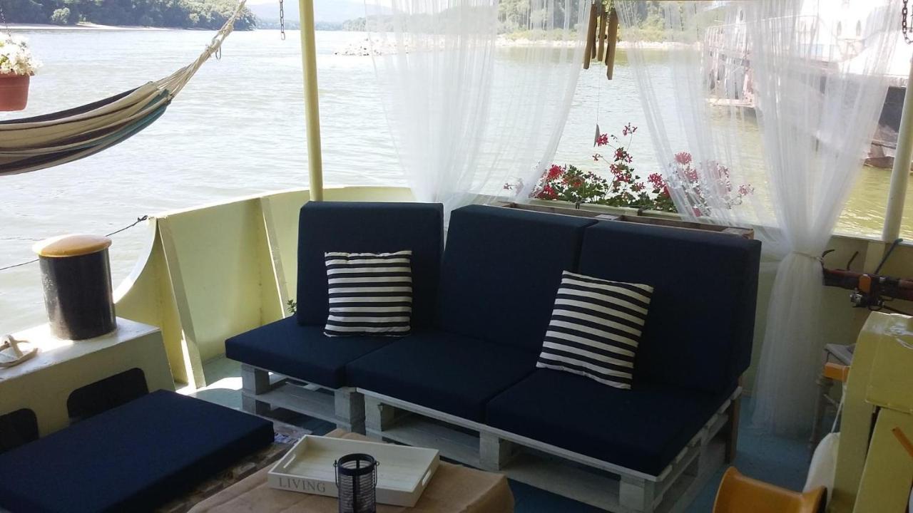 Certo Nautica Hotel Bratislava Bagian luar foto