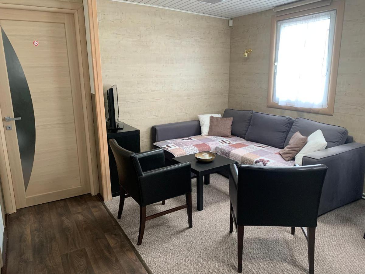 Certo Nautica Hotel Bratislava Bagian luar foto